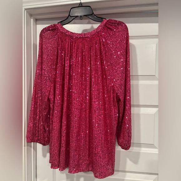 💕 Crown & Ivy Vibrant Pink Sequin Blouse 💕 - Picture 3 of 6